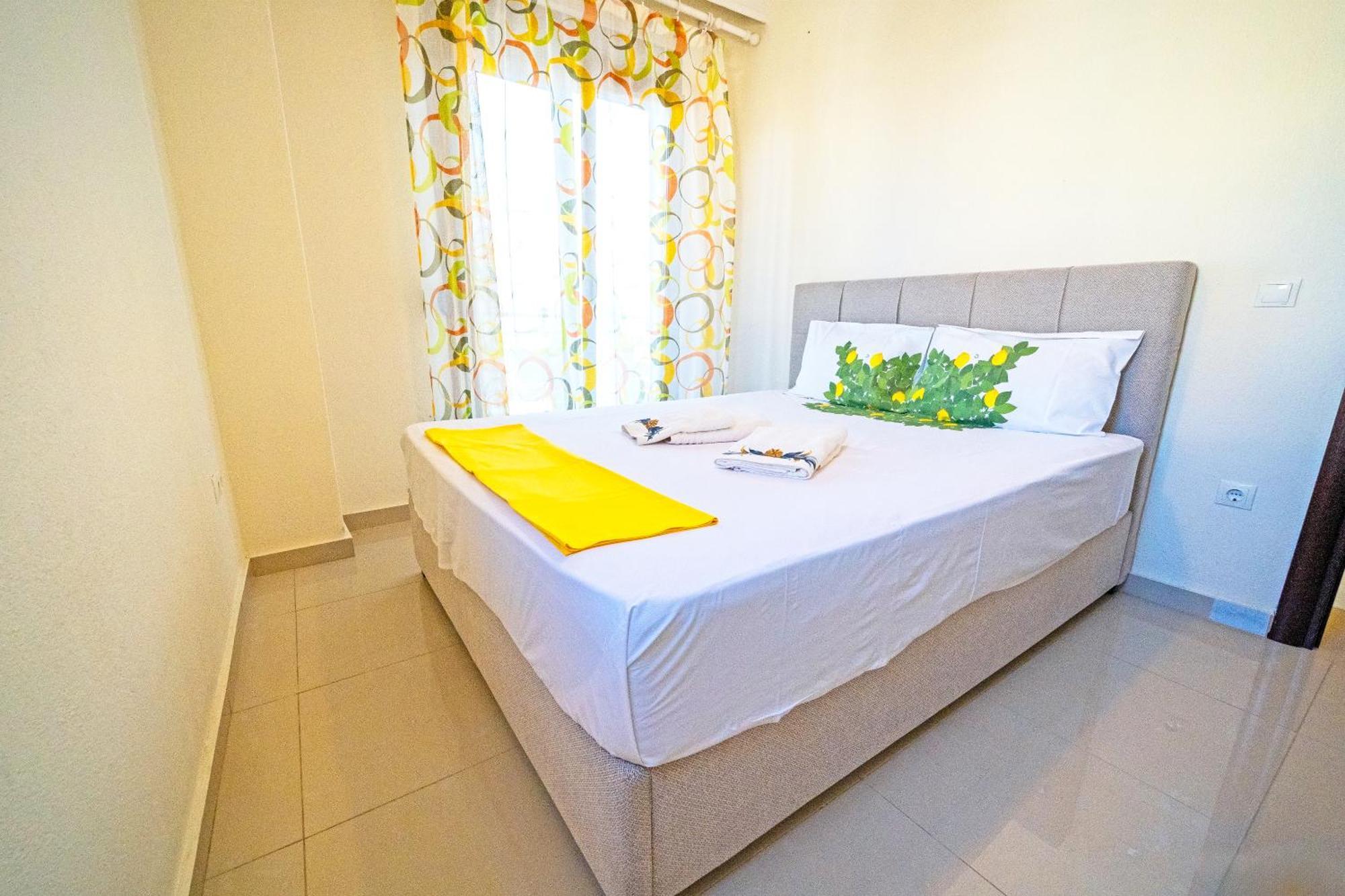 Luxury And Sunny Apartment 250 Mts From The Beach!! Peraía Exterior foto
